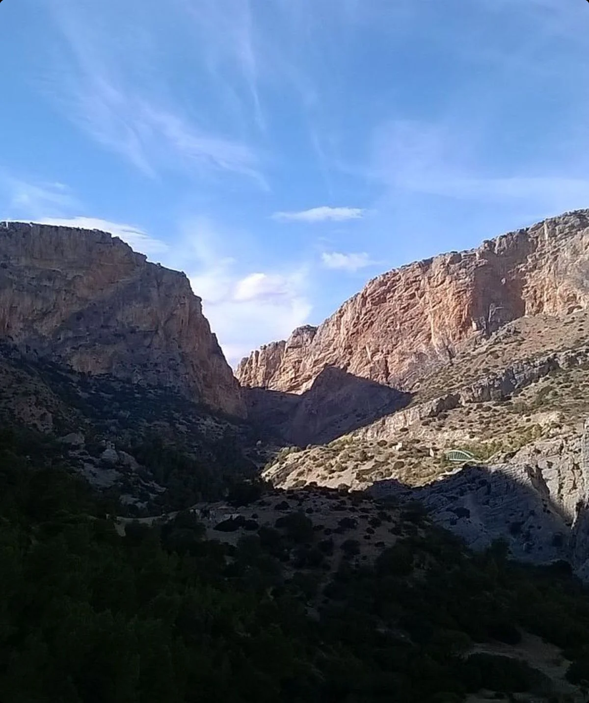 Blick auf Steilwände ohne Kletterer | © DAV Münster