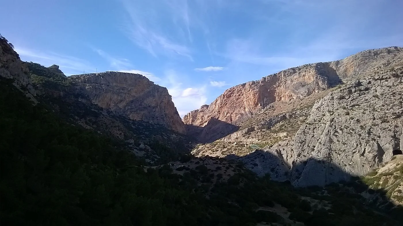 Blick auf Steilwände ohne Kletterer | © DAV Münster