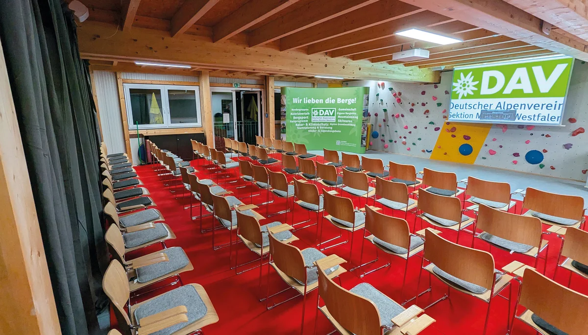 Foto vom Besprechungsraum in der Geschäftsstelle | © DAV Münster