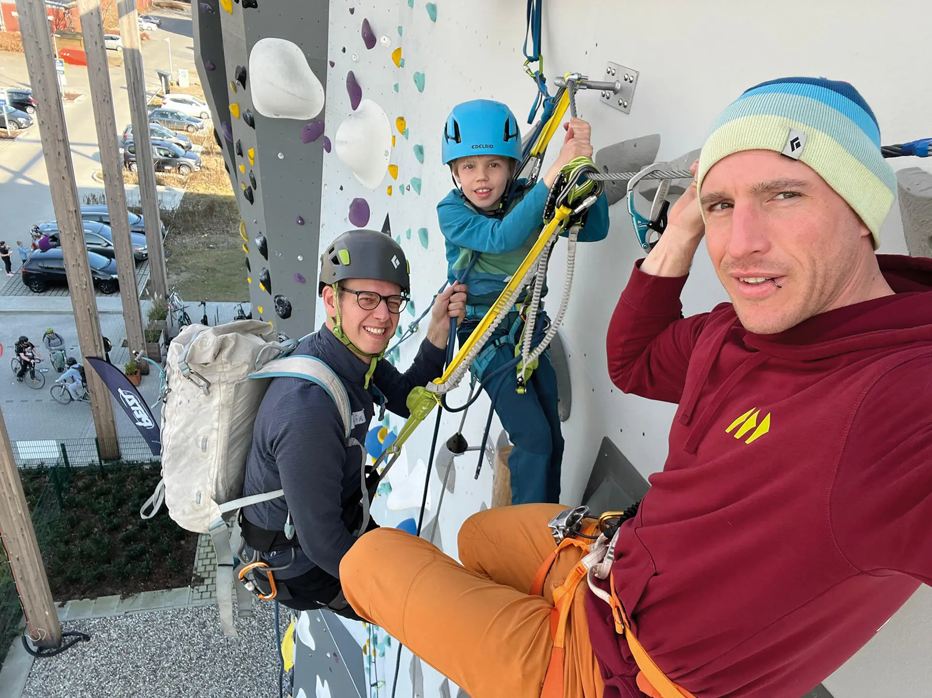 Nahaufnahme von drei Kletterern | © DAV Münster