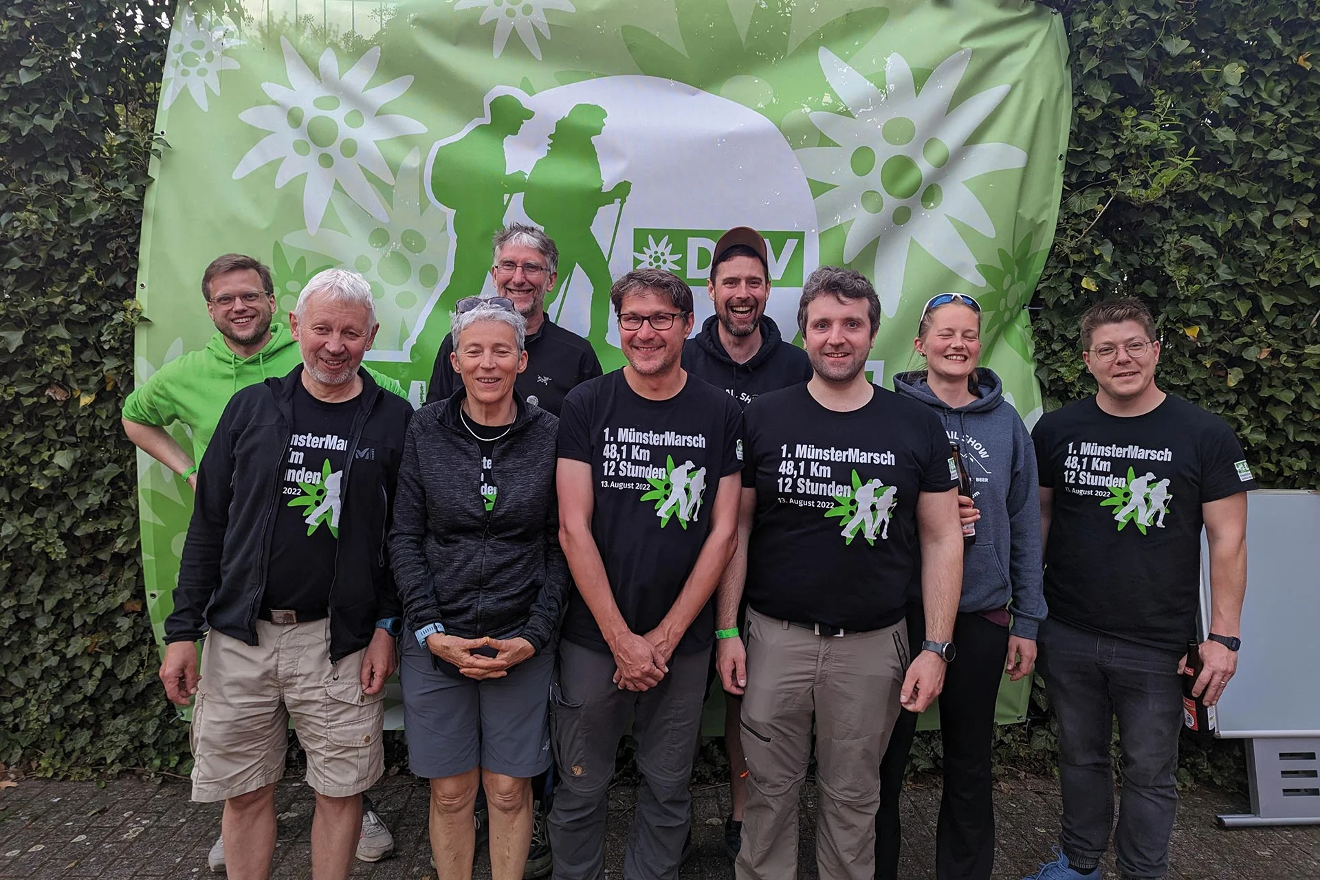9 Leute vom MünsterMarsch Orga-Team sind zu sehen | © DAV Münster