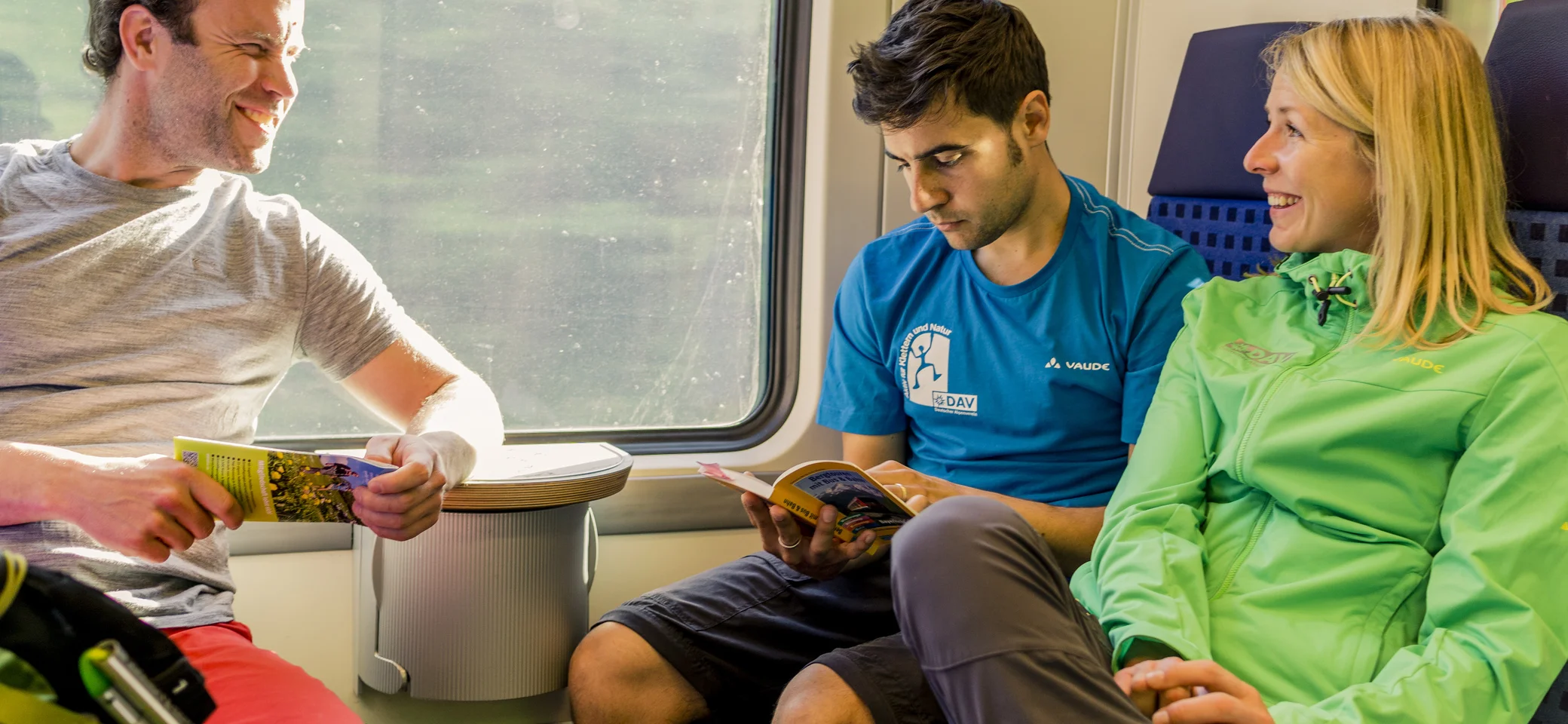 Wanderer im Zug | © DAV/Hans Herbig